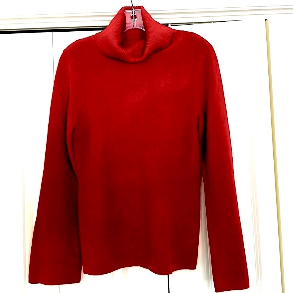 White House Black Market Sweater
